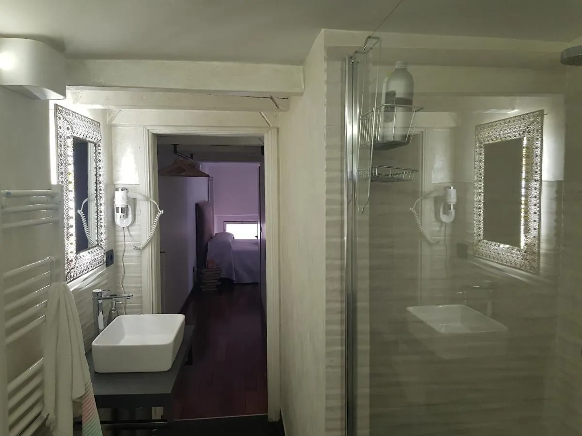 Apartament Clementinam Suite Colosseum Rzym Włochy