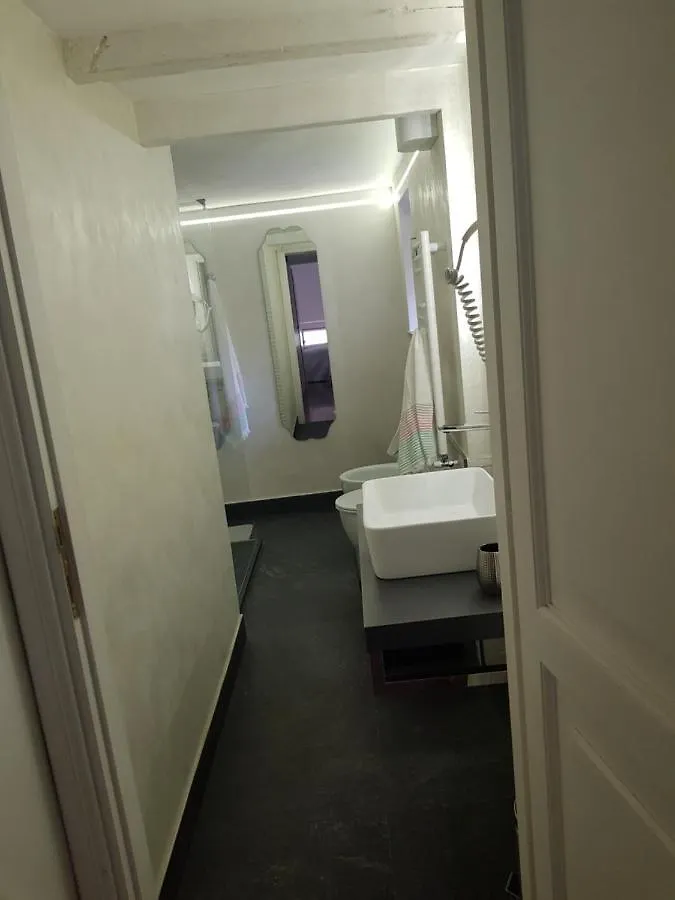 Clementinam Suite Colosseum Rome 0*,