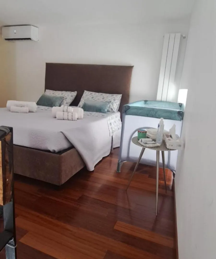 Apartment Clementinam Suite Colosseum Rome