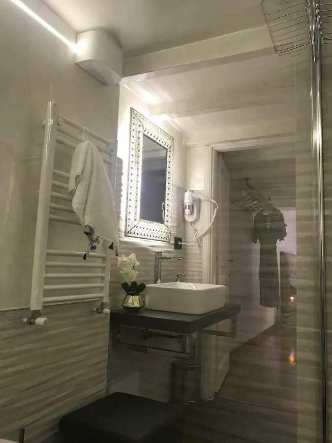 Apartament Clementinam Suite Colosseum Rzym Włochy