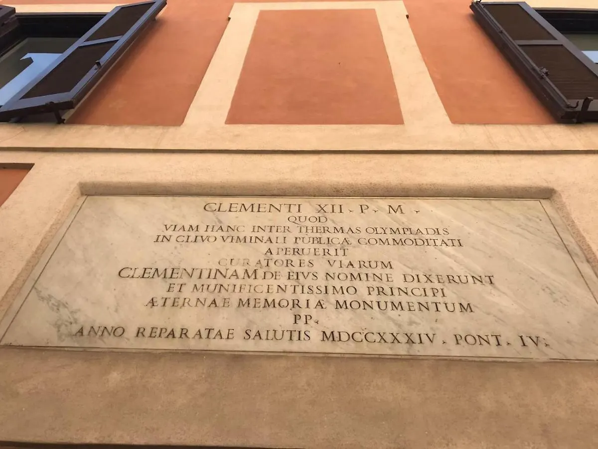Clementinam Suite Colosseum Rzym 0*,  Włochy