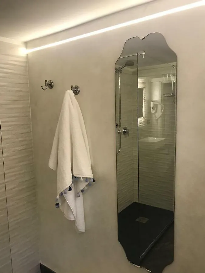 Clementinam Suite Colosseum Rome Apartment